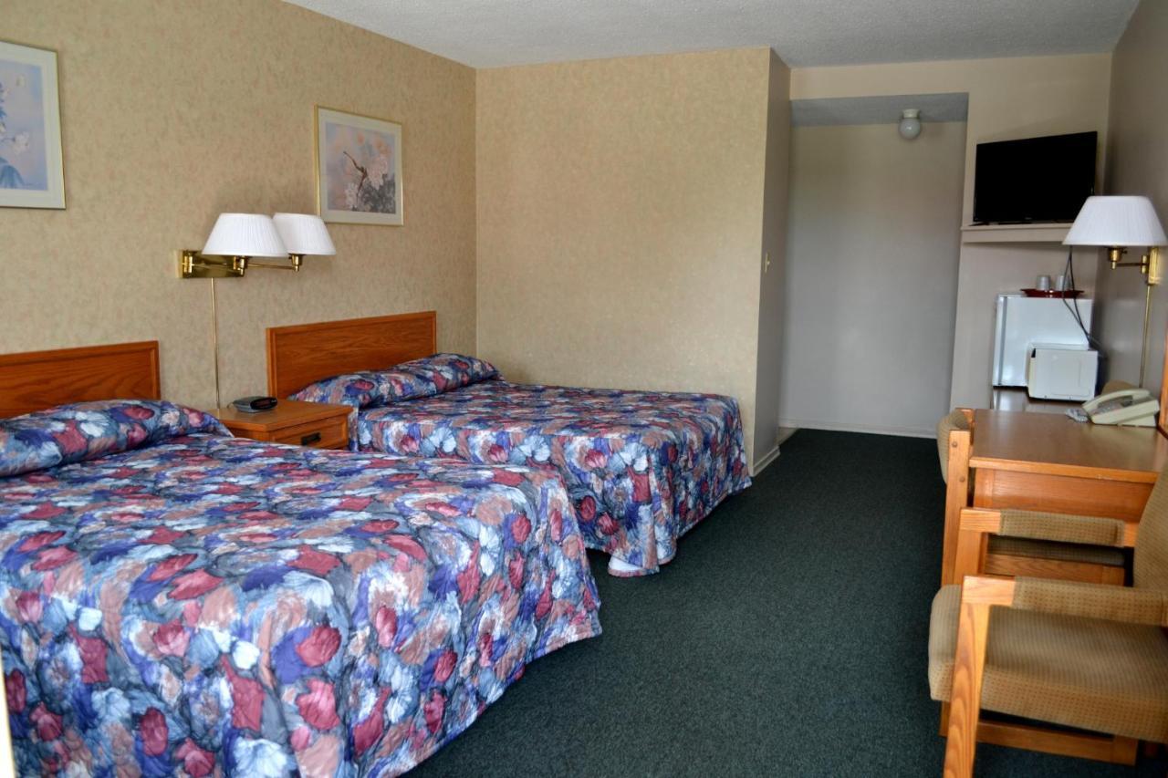 Lighthouse Motel Walkerton ภายนอก รูปภาพ