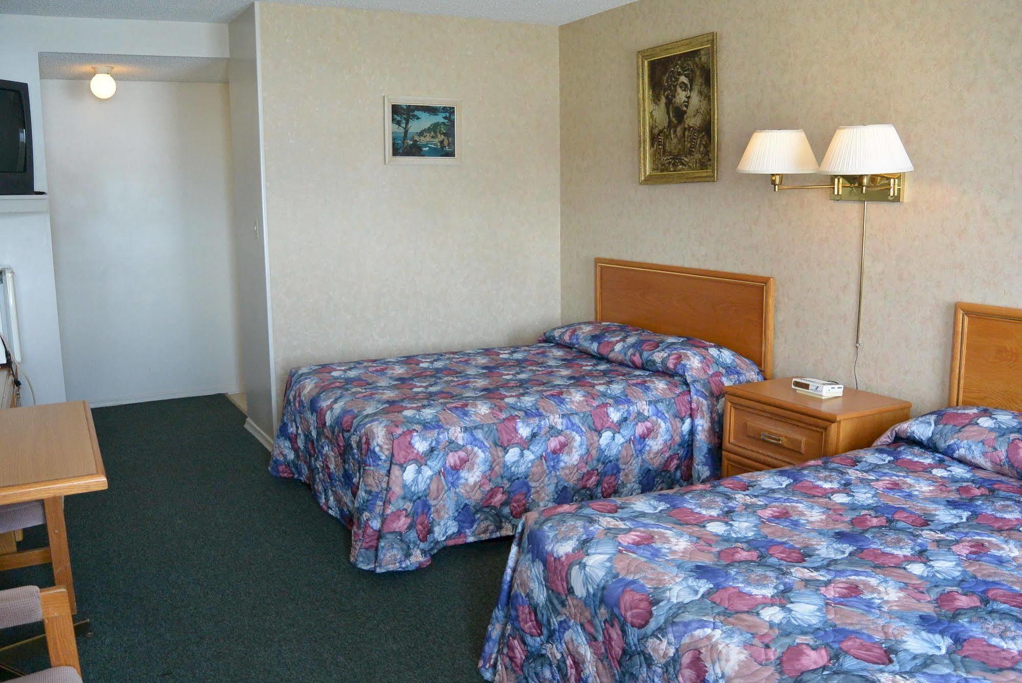 Lighthouse Motel Walkerton ภายนอก รูปภาพ