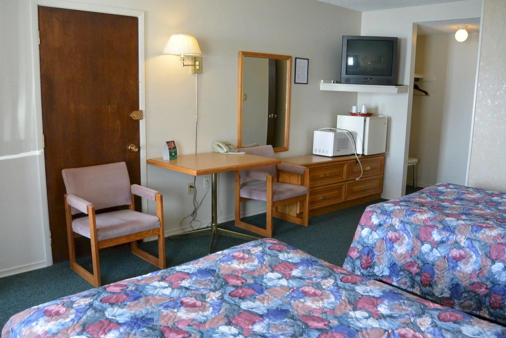 Lighthouse Motel Walkerton ภายนอก รูปภาพ
