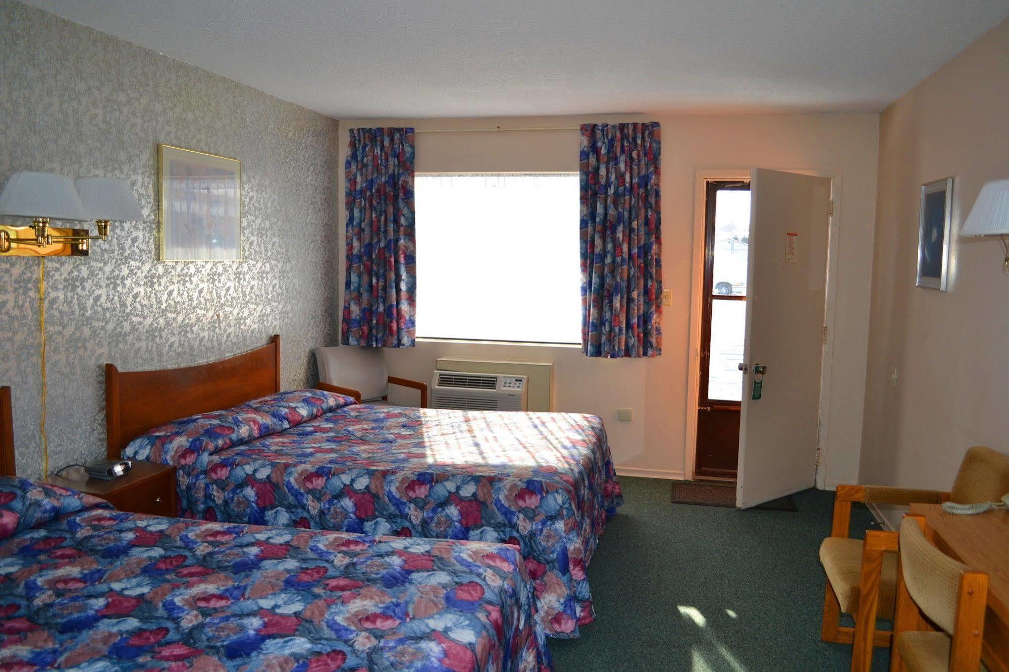 Lighthouse Motel Walkerton ภายนอก รูปภาพ